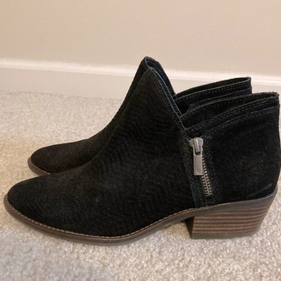 Lucky Brand Baley Perforated Suede Ankle Black Bootie. Women's Size 11 - Picture 8 of 8
